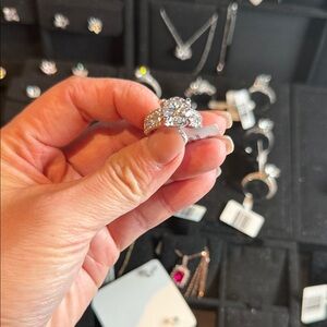 Elegant Silver Women's Ring